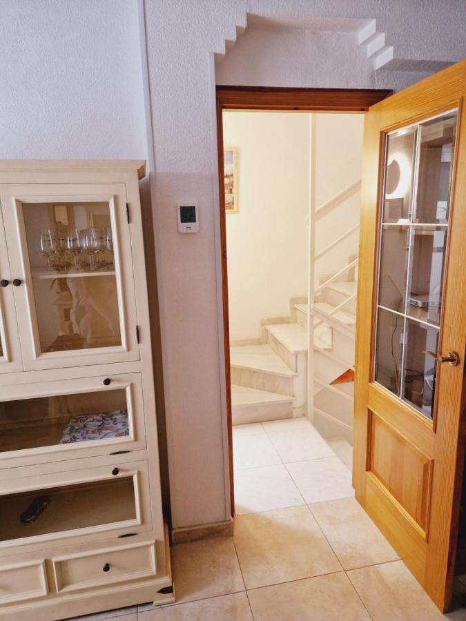Magnifico Chalet Adosado En Torrevieja, Alicante. Buitenkant foto