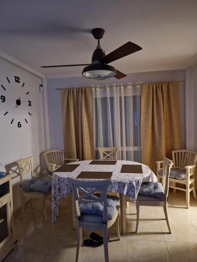 Magnifico Chalet Adosado En Torrevieja, Alicante. Buitenkant foto
